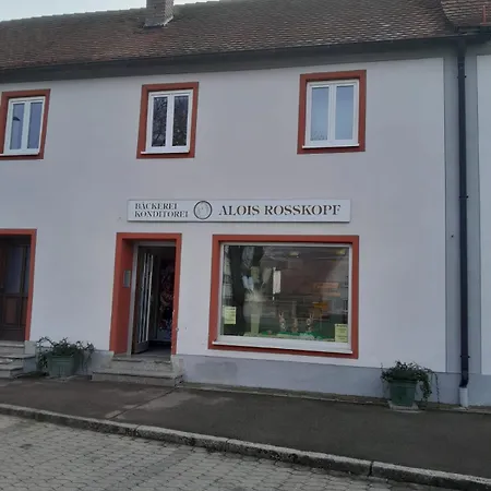 Residieren In Der Beletage Des Schloessle Funfstetten